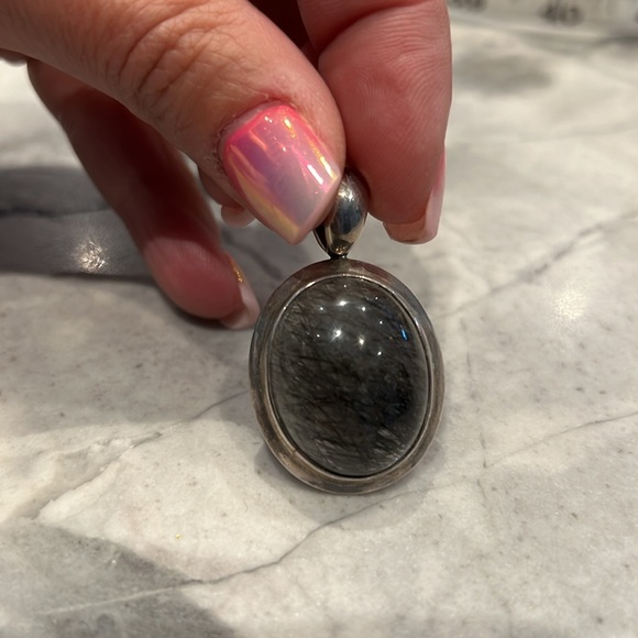 Tourmalinated Quartz Polished Oval Pendant - Sterling Silver 925 - Picture 6 of 9